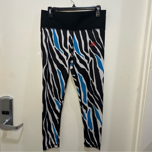 Adidas Techfit Climalite Black, White, & Blue Zebra Print Leggings Size Medium - Picture 1 of 8